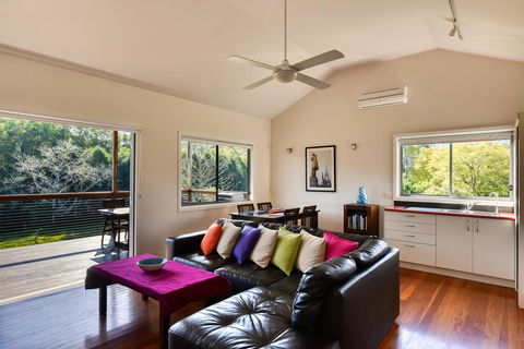 Afterglow Cottages - Sunshine Coast Tourism 1