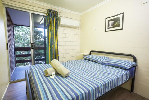 Airlie Beach YHA - Sunshine Coast Tourism 3