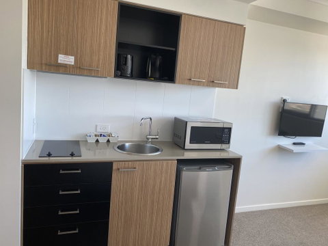 Airtrip Apartments On River Street, Mackay - Sunshine Coast Tourism 1