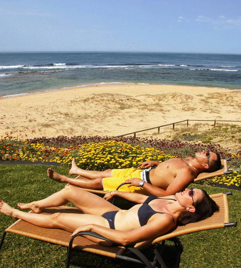 Al Mare Beachfront Retreat - Holiday Sunshine Coast 3