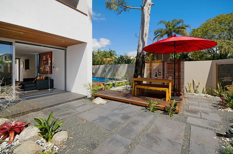 Alamode Apartments - Holiday Sunshine Coast 1