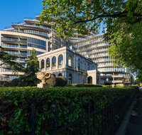 Albert Park City View Stylish 1 Bedroom Apartment - Holiday Sunshine Coast