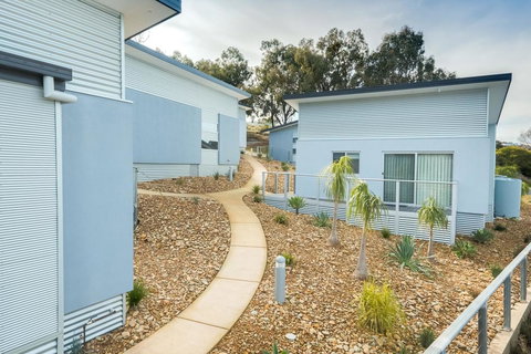Albury Yalandra Apartment 3 - Holiday Sunshine Coast 0