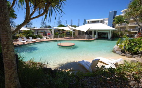 Alex Beach Resort Unit 305 - Sunshine Coast Tourism 0