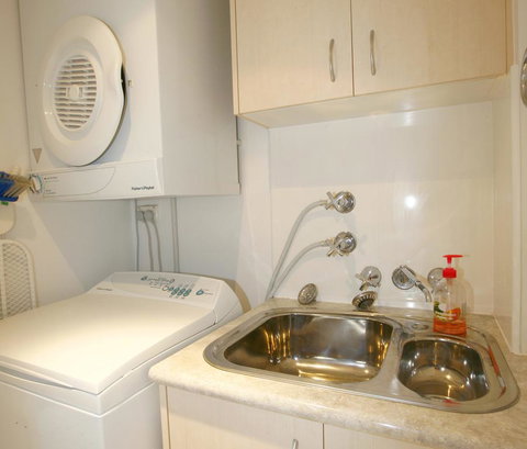 Allamanda U2, - Awesome Location - - Sunshine Coast Tourism 1