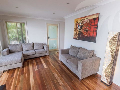 Allawah - Holiday Sunshine Coast 1