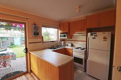 Alloway - Sunshine Coast Tourism 3