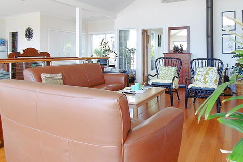 Allure - Holiday Sunshine Coast 2