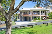 Book Bonny Hills Accommodation Vacations Sunshine Coast Tourism Sunshine Coast Tourism