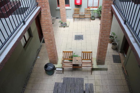 Alpine Heritage Motel - Holiday Sunshine Coast 1