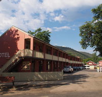 Alpine Hotel Bright - Sunshine Coast Tourism