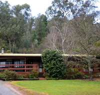 Alrima Lodge Bright - Sunshine Coast Tourism