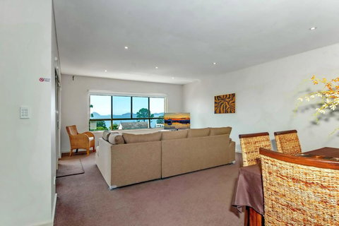 Alta Mira, Unit 14, 12 - 14 Soldiers Point Rd - Holiday Sunshine Coast 2