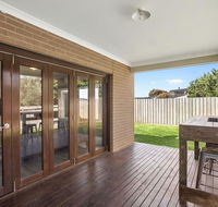 Alyxia Escape 15 - Holiday Sunshine Coast