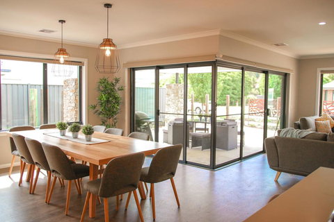 Amaroo - Sunshine Coast Tourism 3