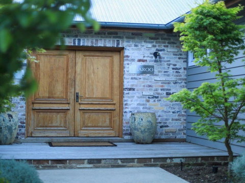 Amaroo - Modern, Luxurious And Chic - Sunshine Coast Tourism 0