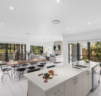 Amaroo Lodge - Holiday Sunshine Coast