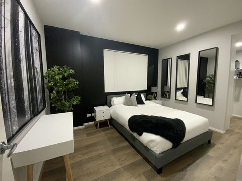 Amazing New Apartment Penrith, Prime Location - Holiday Sunshine Coast 0