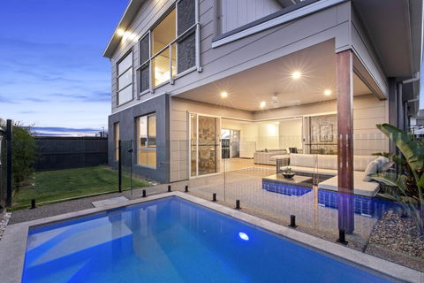 Amber House - Holiday Sunshine Coast 3