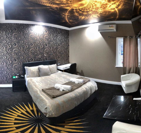 Amelia Boutique Hotel - Holiday Sunshine Coast 3