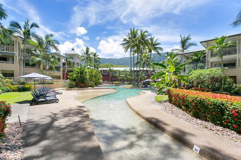 Amphora Laleuca Apartment - Holiday Sunshine Coast 1