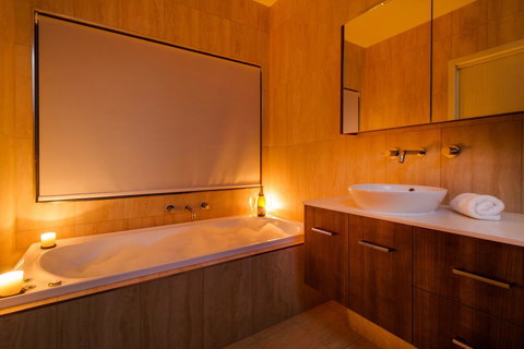 Ana Mandara Luxury Bed & Breakfast - Sunshine Coast Tourism 3