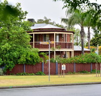 Anchorage Guest House and Self-contained Accommodation - Holiday Sunshine Coast