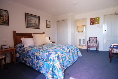 Anchors Aweigh - Sunshine Coast Tourism 1