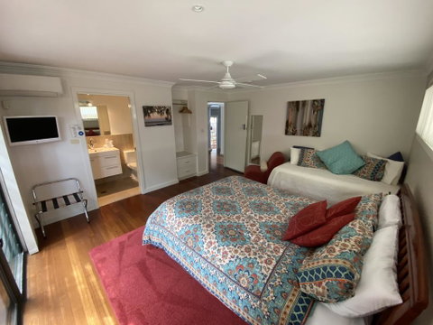 Anchors B&B - Sunshine Coast Tourism 0