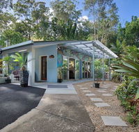 Ancient Gardens Guesthouse  Botanical Gardens - Holiday Sunshine Coast