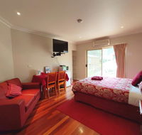 Angela's Beach Stays - Sunshine Coast Tourism