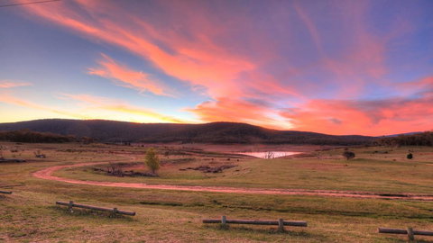 Anglers Reach Lakeside Village - Holiday Sunshine Coast 0
