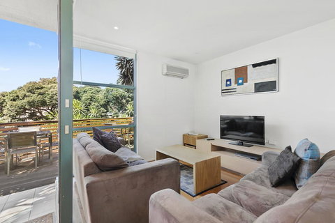 Anglesea River Apartments - Spa Apartment 40 - Sunshine Coast Tourism 1