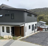 Aniyah Chalet - Sunshine Coast Tourism