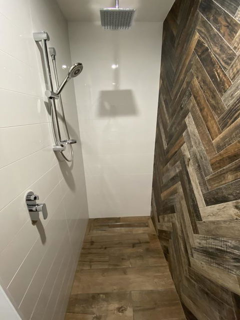 Aniyah Chalet - Holiday Sunshine Coast 3