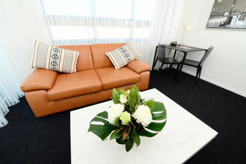 Apartments @ 79 Goondoon - Sunshine Coast Tourism 3