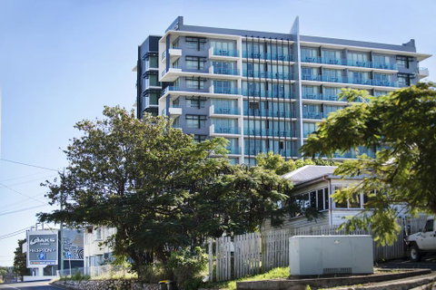 Apartments @ 79 Goondoon - Sunshine Coast Tourism 1