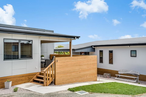 Apartments On Fraser Bicheno - Sunshine Coast Tourism 0