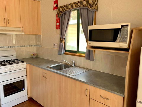 Apex RiverBeach Holiday Park - Sunshine Coast Tourism 3