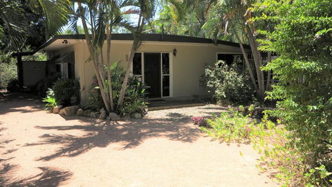 Apjohn House - Holiday Sunshine Coast 0