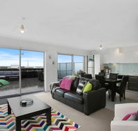 APOLLO 13 PENTHOUSE - free wifi  huge terrace - Sunshine Coast Tourism