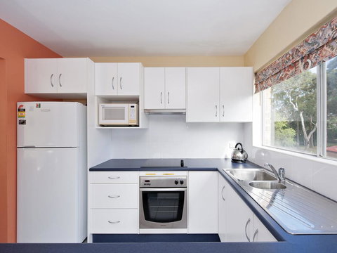 Apollo Court 3 - Nelson Bay - Holiday Sunshine Coast 3