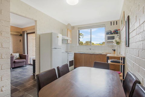 Apollo Unit 14 - Sunshine Coast Tourism 3