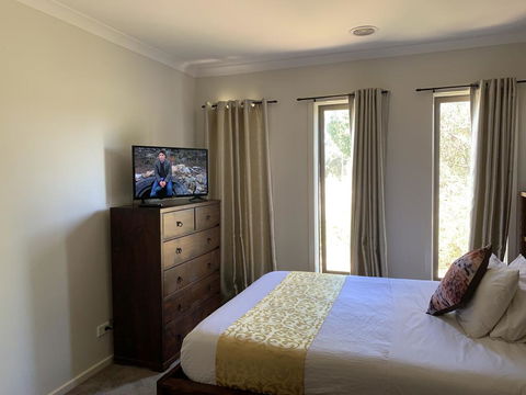 Apple House - Sunshine Coast Tourism 3
