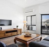 Aqua on Fletcher Street - Sunshine Coast Tourism