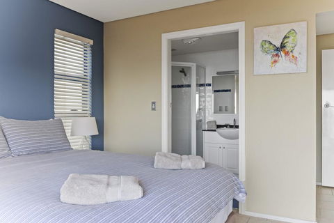 Aqua Shores Award Winning Apartment - Sunshine Coast Tourism 3