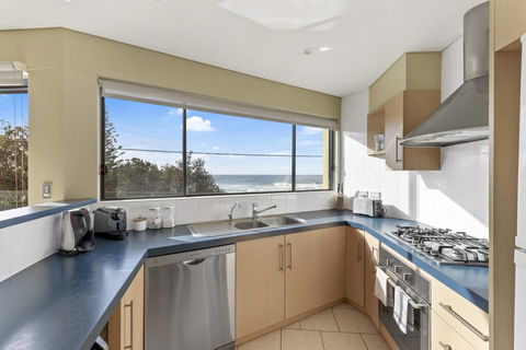 Aqua Shores Award Winning Apartment - Sunshine Coast Tourism 1