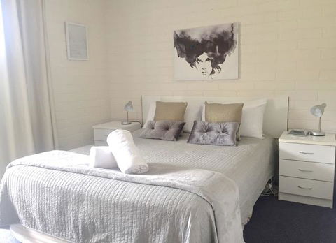 Aquarius Batehaven - Sunshine Coast Tourism 0