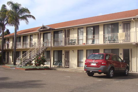 Aquarius Resort - Holiday Sunshine Coast 1