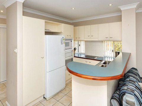 Aquarius Townhouse - Sunshine Coast Tourism 3